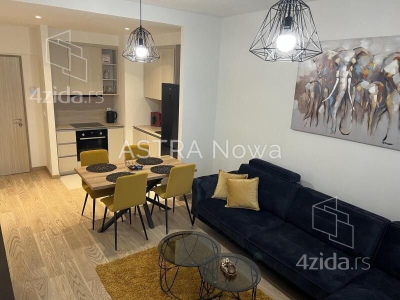 Piso de 1 habitaciones, 55 m²