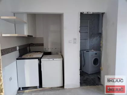 Sremska Kamenica | 4zida.rs