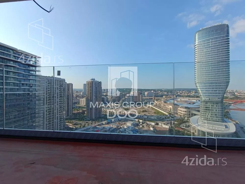 Četvoroiposoban stan | 4zida