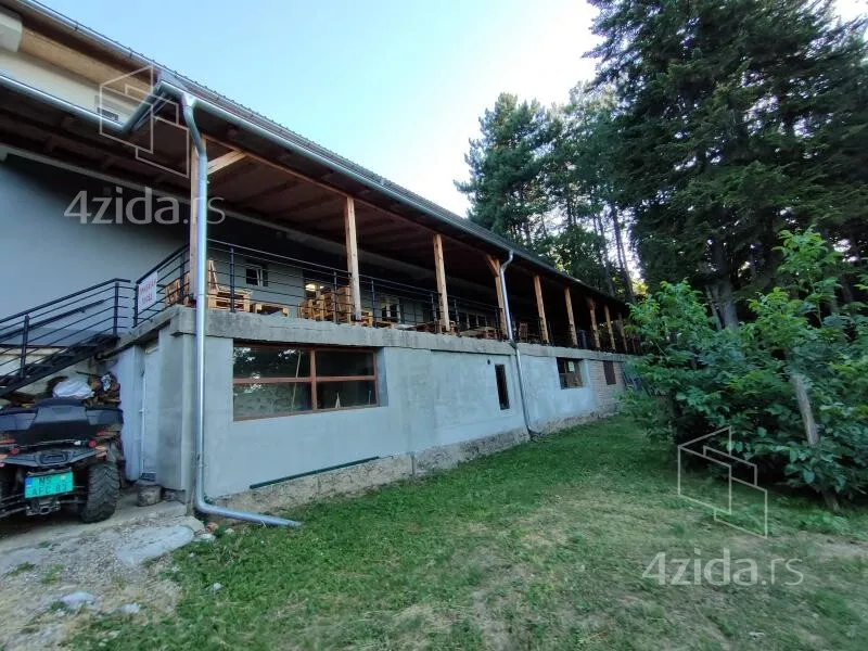 Poslovni prostor | 4zida