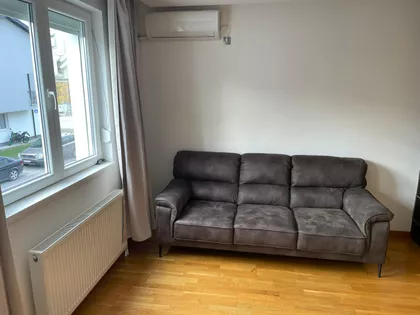 Desanke Maksimović 27B | 4zida.rs