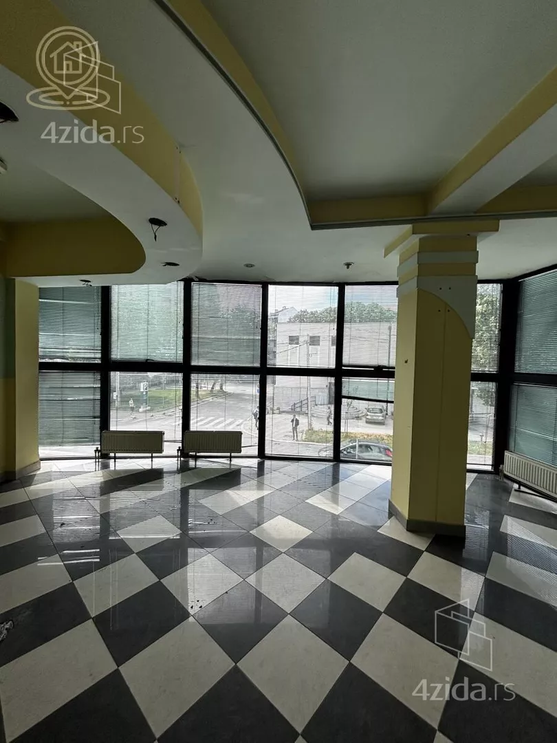 Poslovni prostor | 4zida