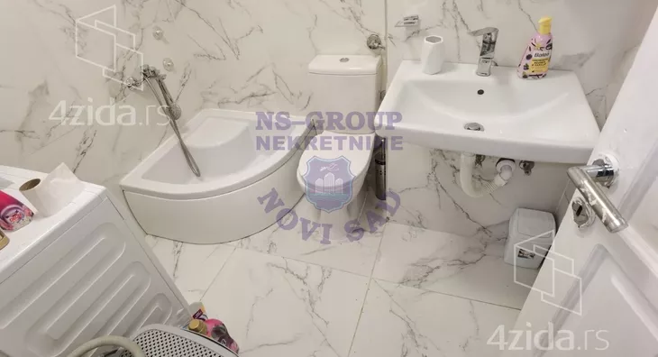 Petosoban stan | 4zida