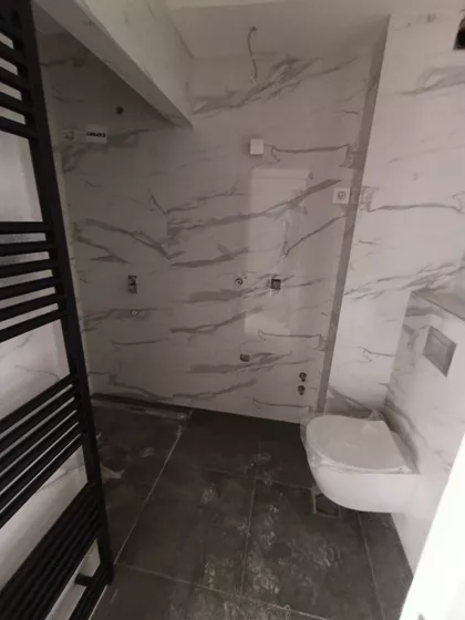 Bate Brkića | 4zida.rs