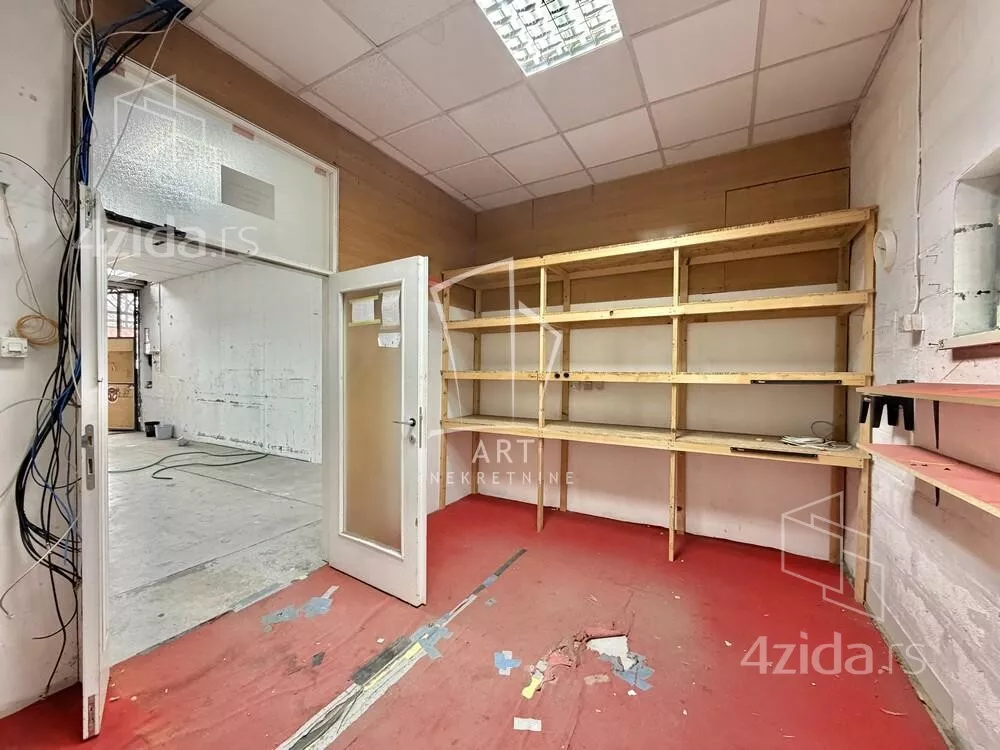 Poslovni prostor | 4zida