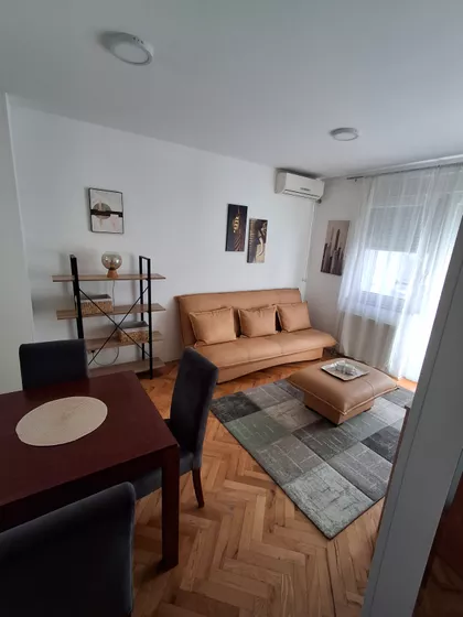 Janka Čmelika | 4zida.rs