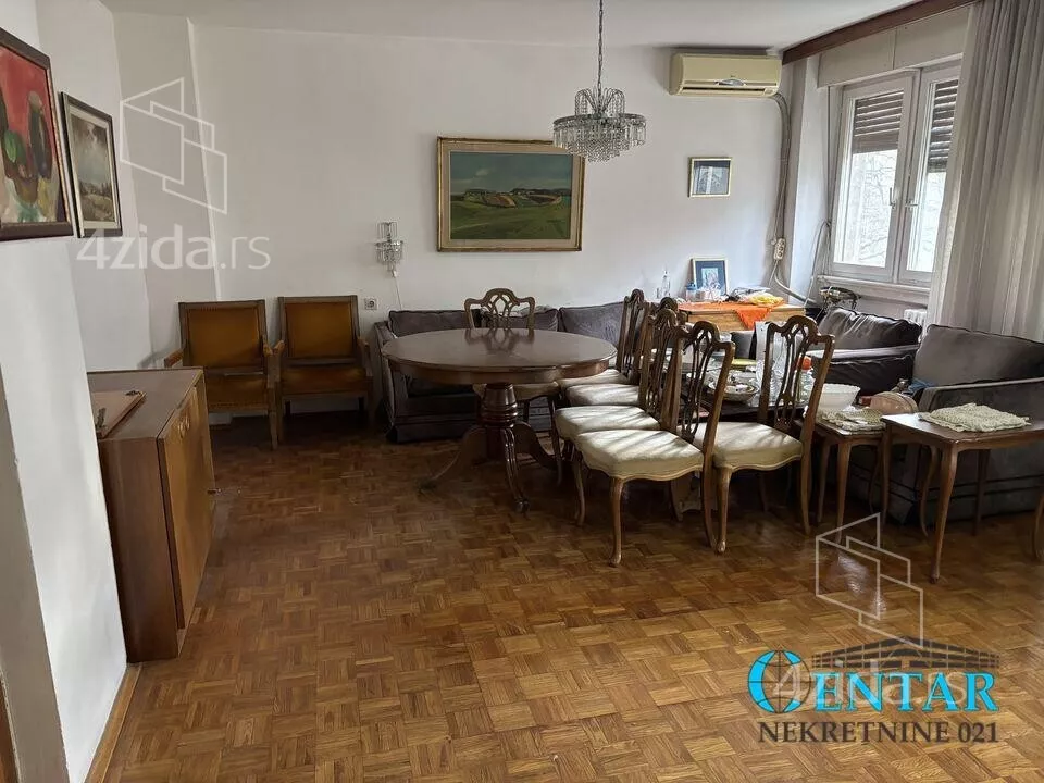 Troiposoban stan | 4zida