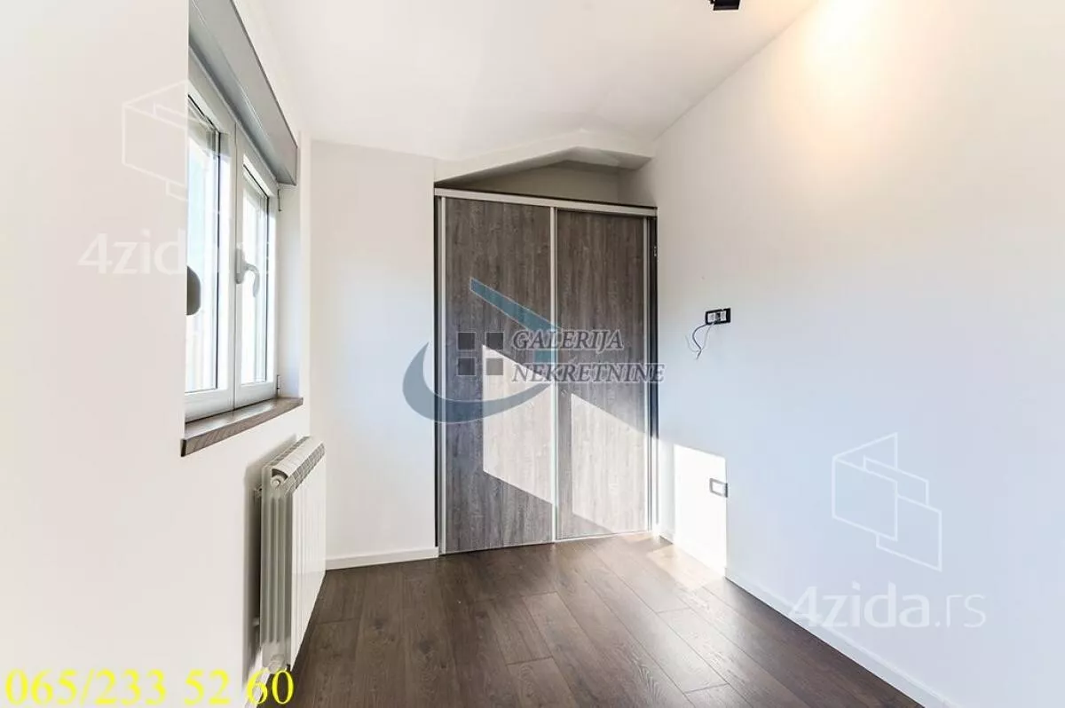 Petosoban stan | 4zida