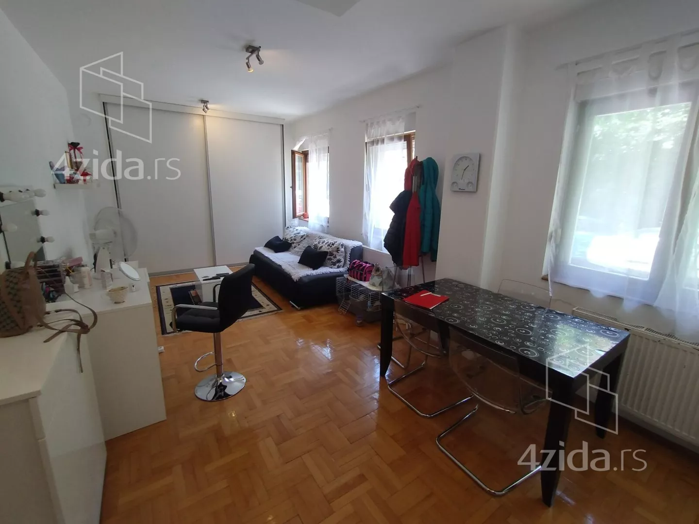 Garsonjera | 4zida