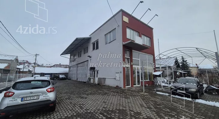 Lokal | 4zida
