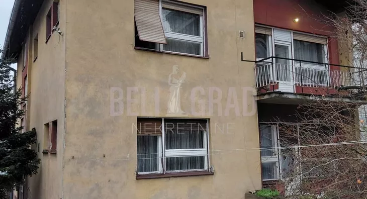 Devetosoban stan | 4zida