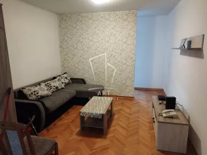Milana Šarca | 4zida.rs