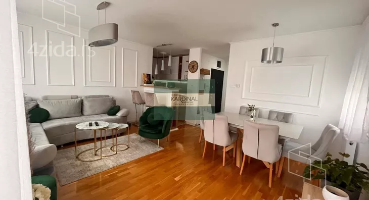 Petosoban stan | 4zida