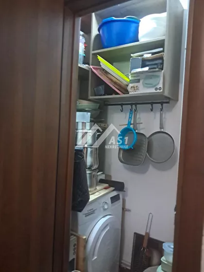 SLAVKA RODICA | 4zida.rs
