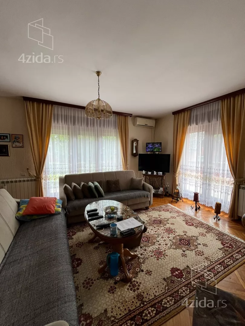 3-etažna kuća | 4zida