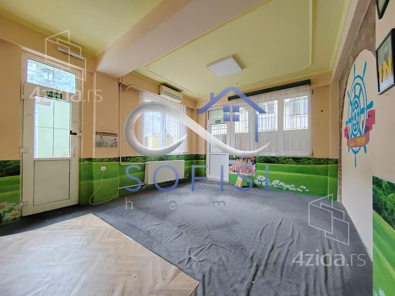 Poslovni prostor | 4zida