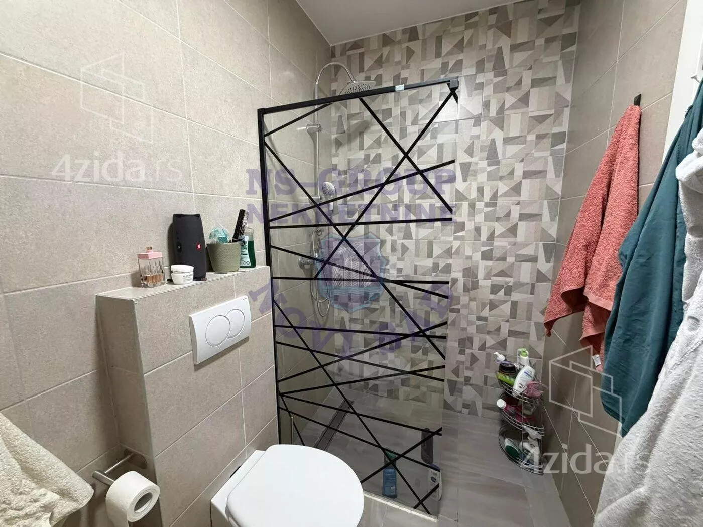 Troiposoban stan | 4zida