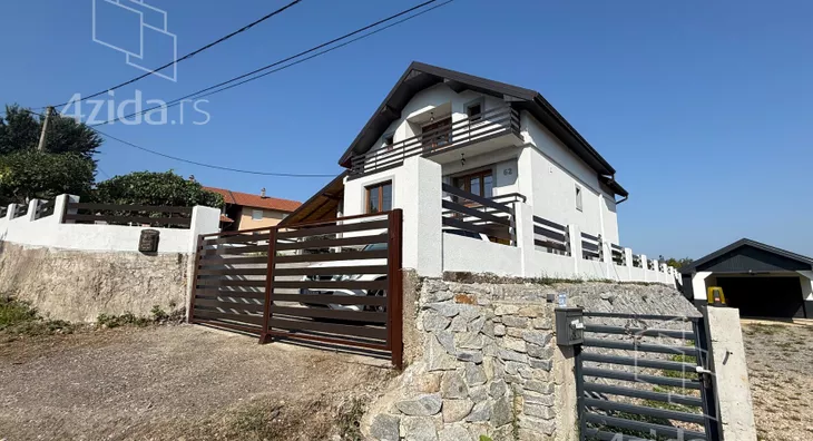 3-etažna kuća | 4zida