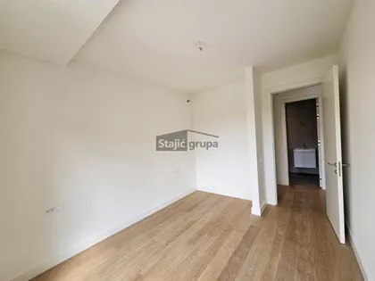 Omladinskih brigada | 4zida.rs