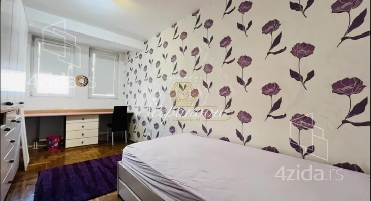 Petosoban stan | 4zida