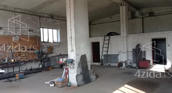 Poslovni prostor | 4zida