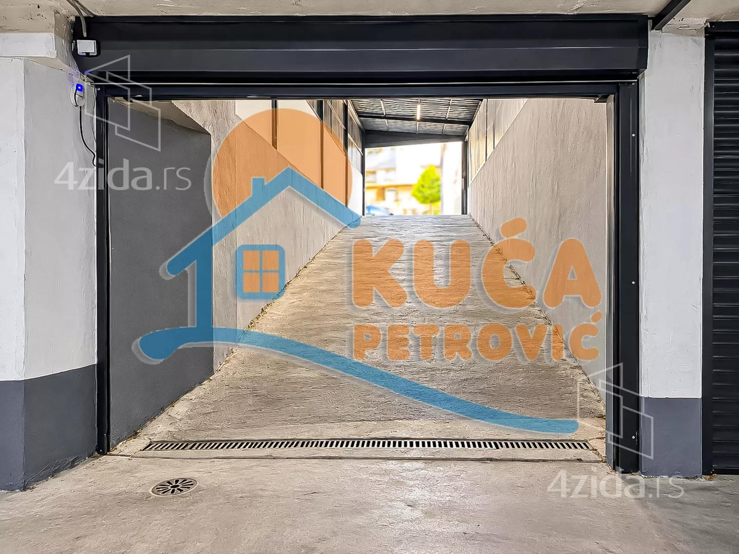 Garaža | 4zida