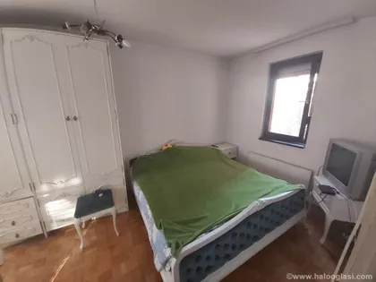 Ismeta Mujezinovića | 4zida.rs