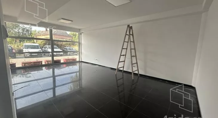 Lokal | 4zida