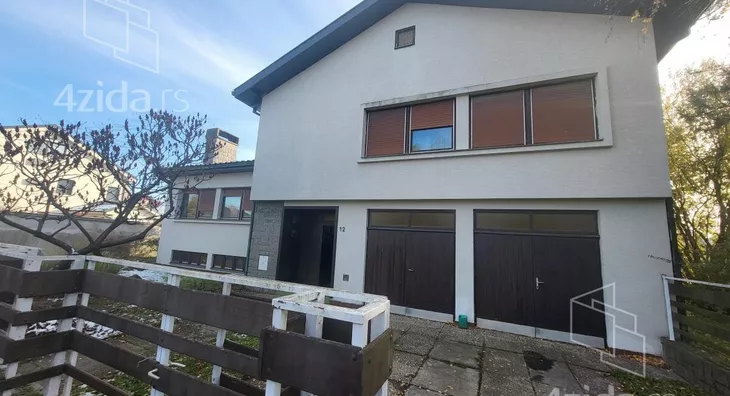 Kuća | 4zida