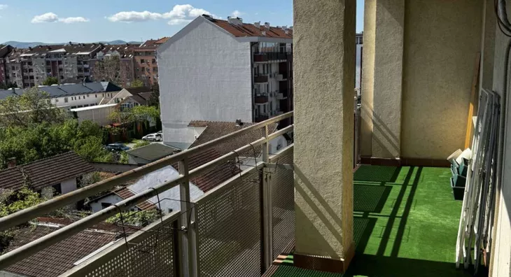 Četvoroiposoban stan | 4zida