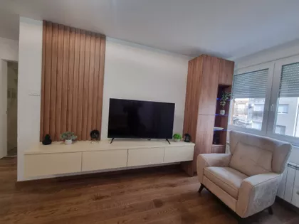 Cara Lazara | 4zida.rs