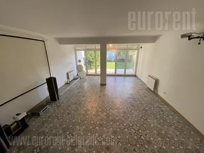 DEDINJE BELI DVOR | 4zida.rs