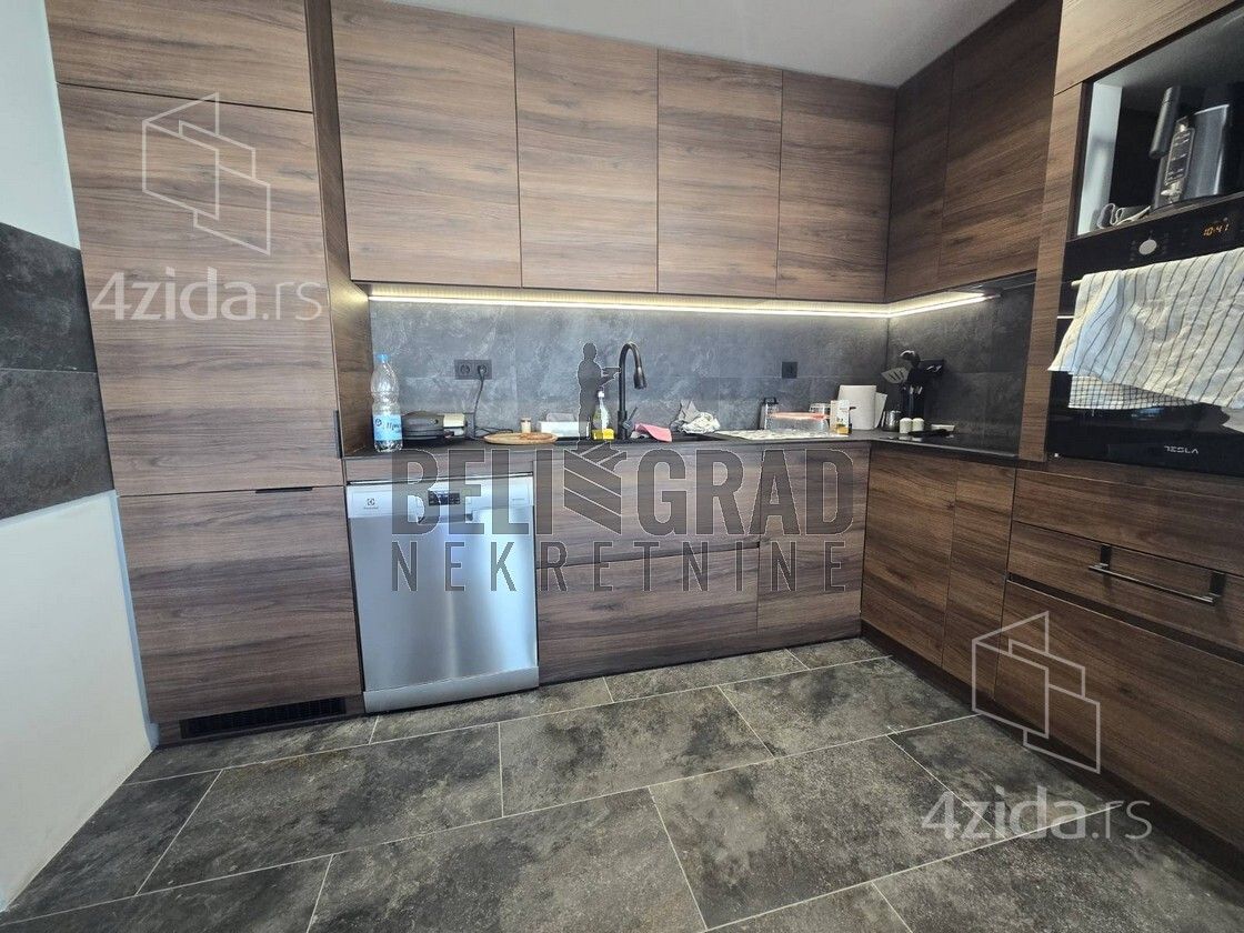 Stan – Beograd, Belvil, Novi Beograd - Više