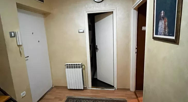 Šestosoban stan | 4zida