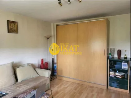 Ustanička | 4zida.rs