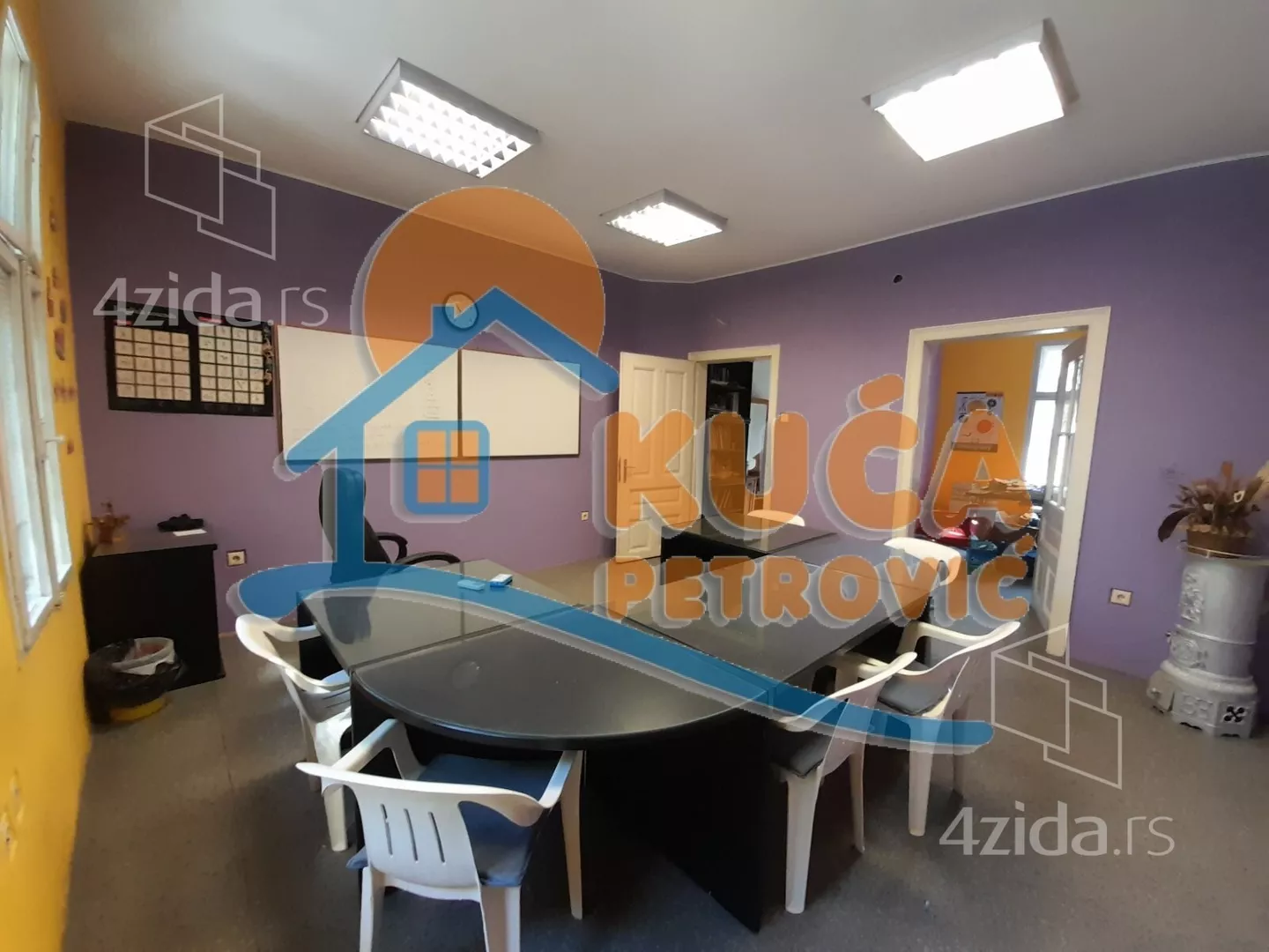 Lokal | 4zida