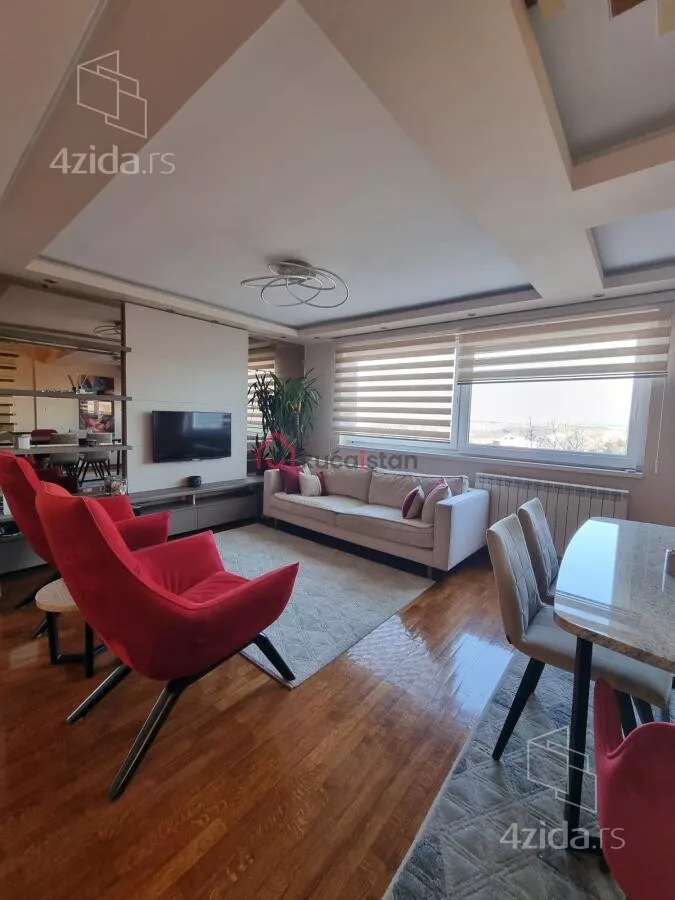 Petosoban stan | 4zida