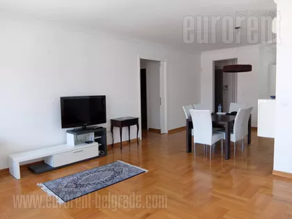 ČUBURA | 4zida.rs