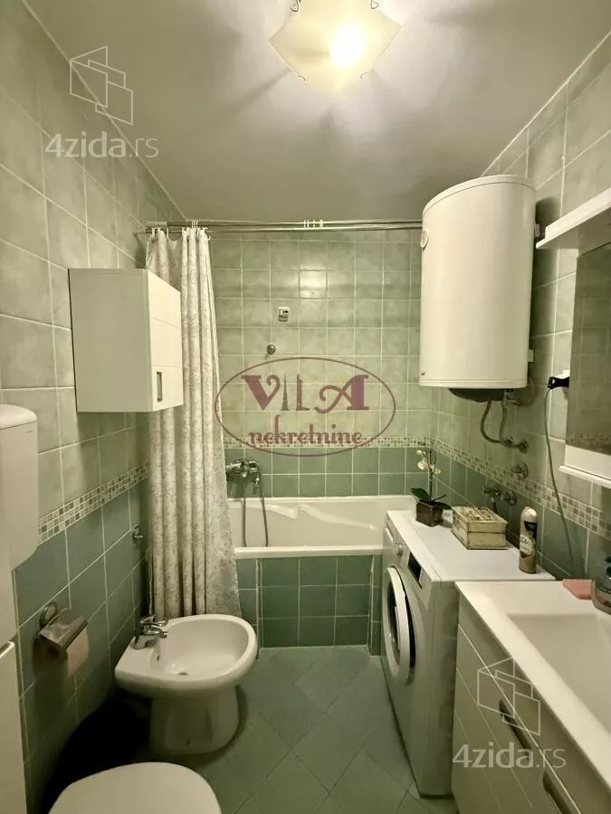 Troiposoban stan | 4zida
