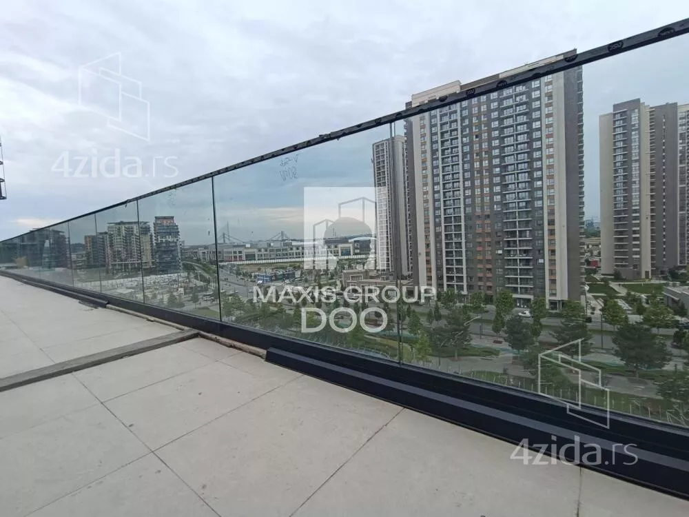 Šestosoban stan | 4zida