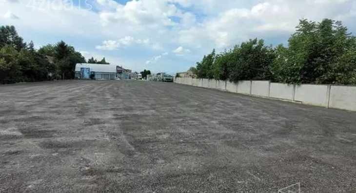 Plac | 4zida