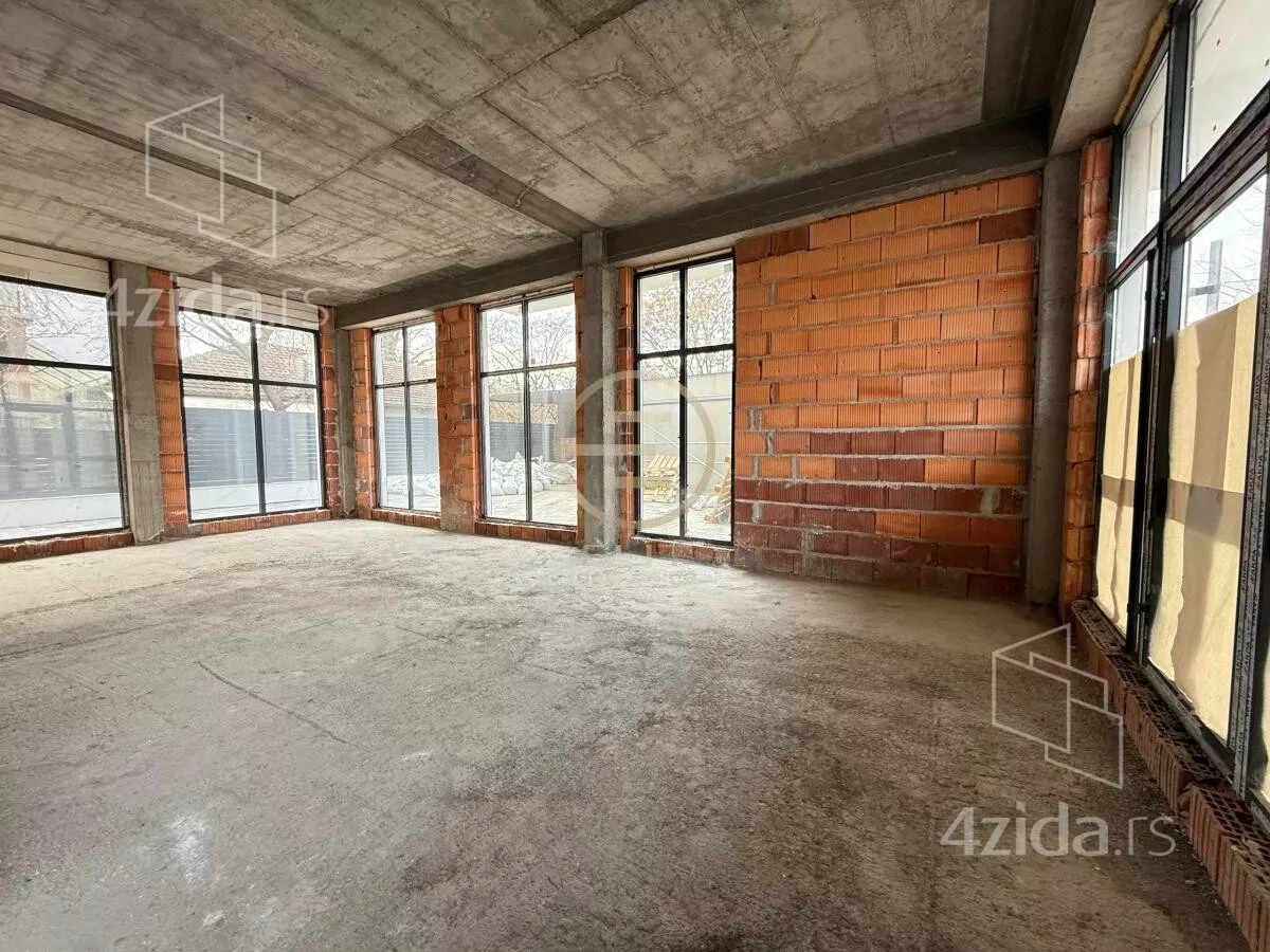 Poslovni prostor | 4zida