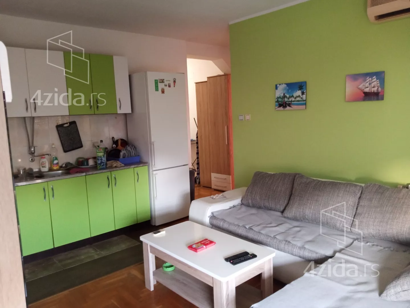 Troiposoban stan | 4zida