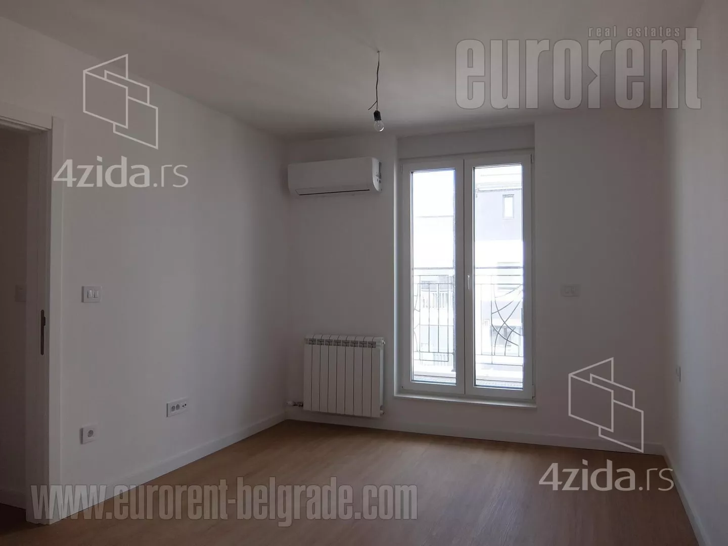 Četvoroiposoban stan | 4zida