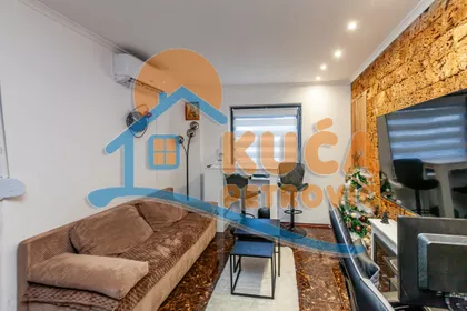 Pasi poljana | 4zida.rs