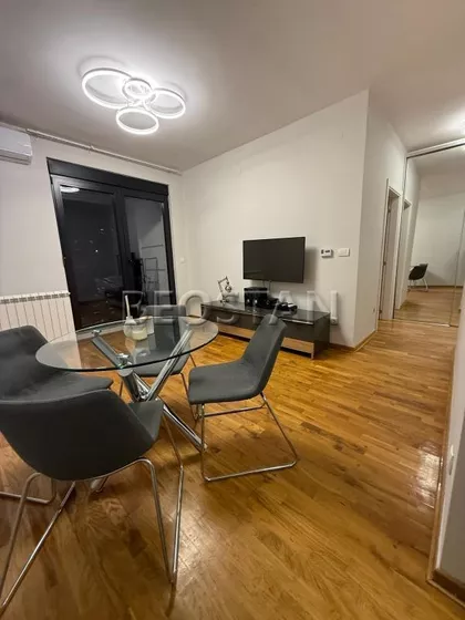 Generala Zaha | 4zida.rs