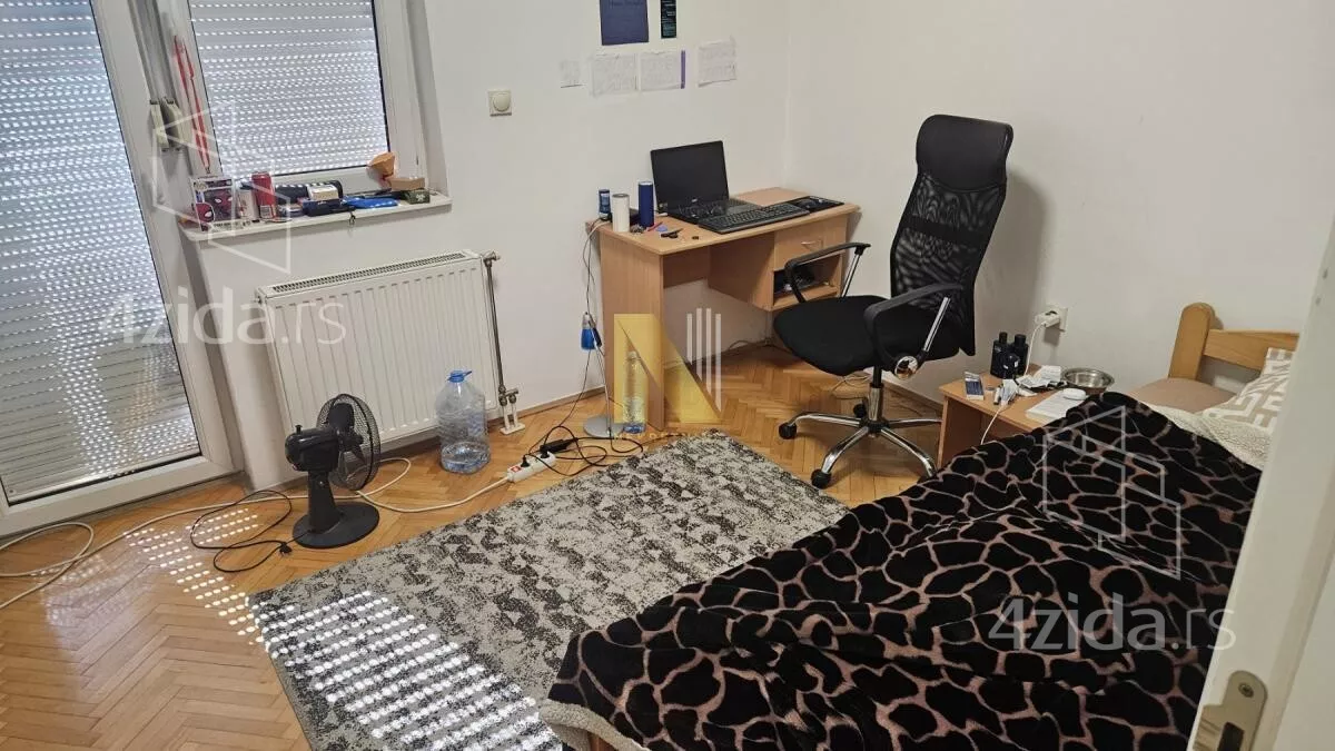 Četvoroiposoban stan | 4zida