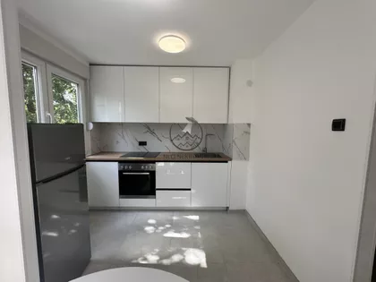 Novo Naselje | 4zida.rs