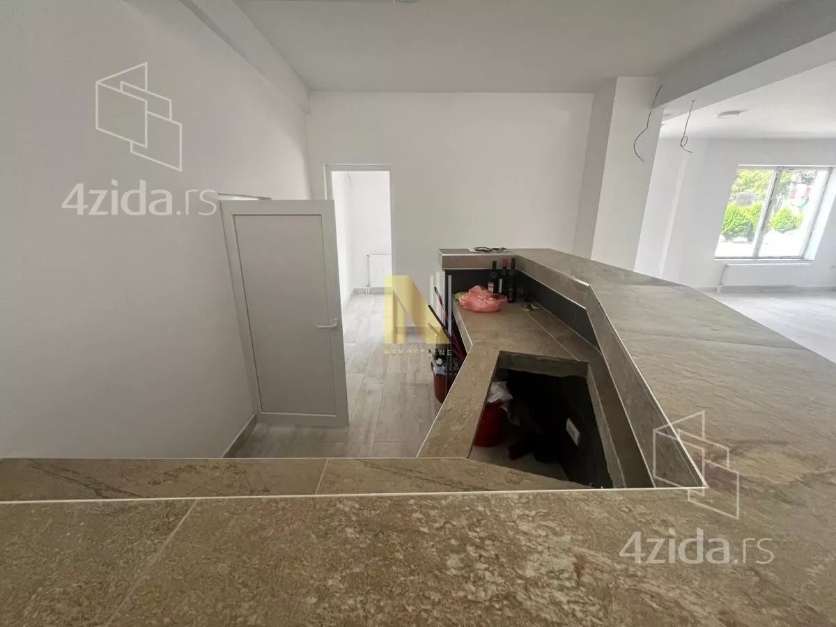 Lokal | 4zida