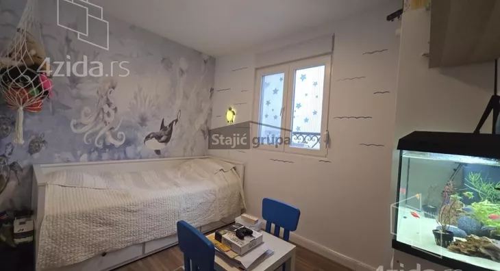 Troiposoban stan | 4zida